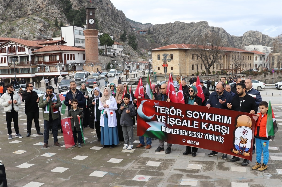 Amasya\'da hekim ve sağlık çalışanları İsrail\'in saldırılarına tepki gösterdi