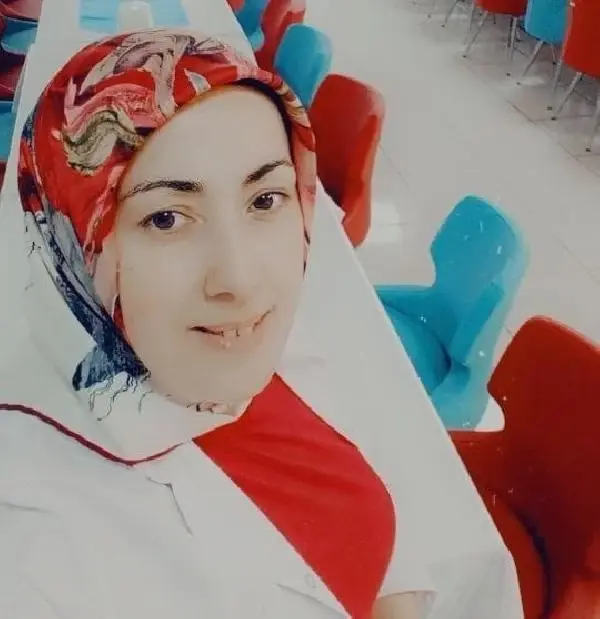 Karne aldığı gün annesiyle birlikte kazada hayatını kaybetti