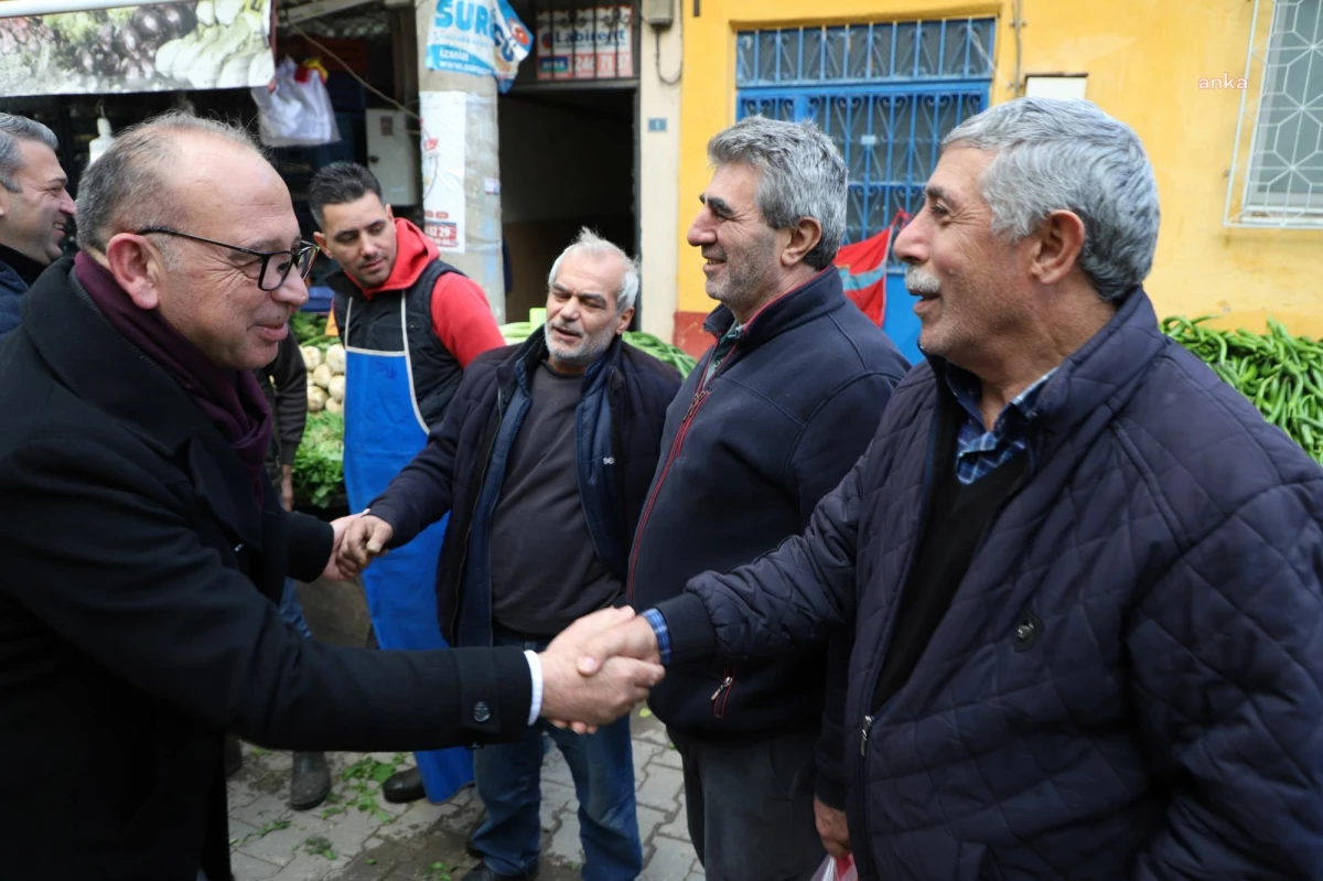 Turgutlu Belediye Başkanı Çetin Akın, Cuma Pazarı\'nı Ziyaret Etti