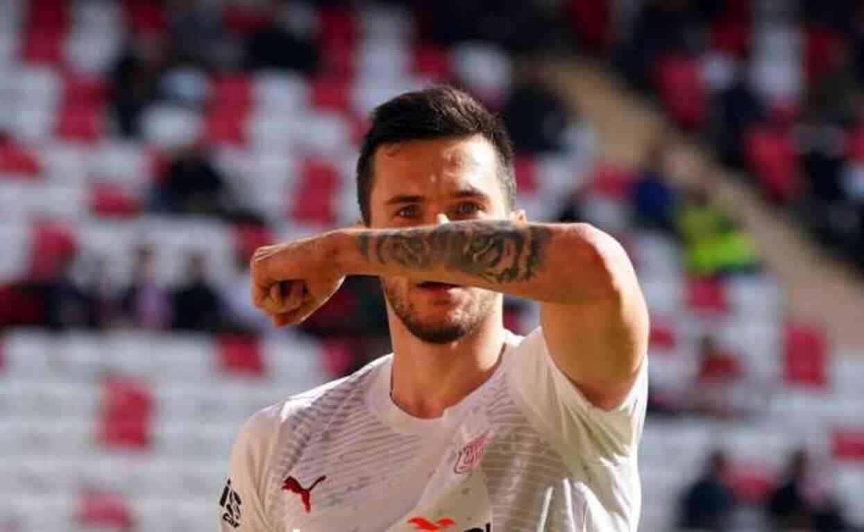 Beşiktaş'a da attı! Fenerbahçe'nin takımdan yolladığı futbolcu Süper Lig'i sallıyor Beşiktaş'a da attı! Fenerbahçe'nin takımdan yolladığı futbolcu Süper Lig'i sallıyor