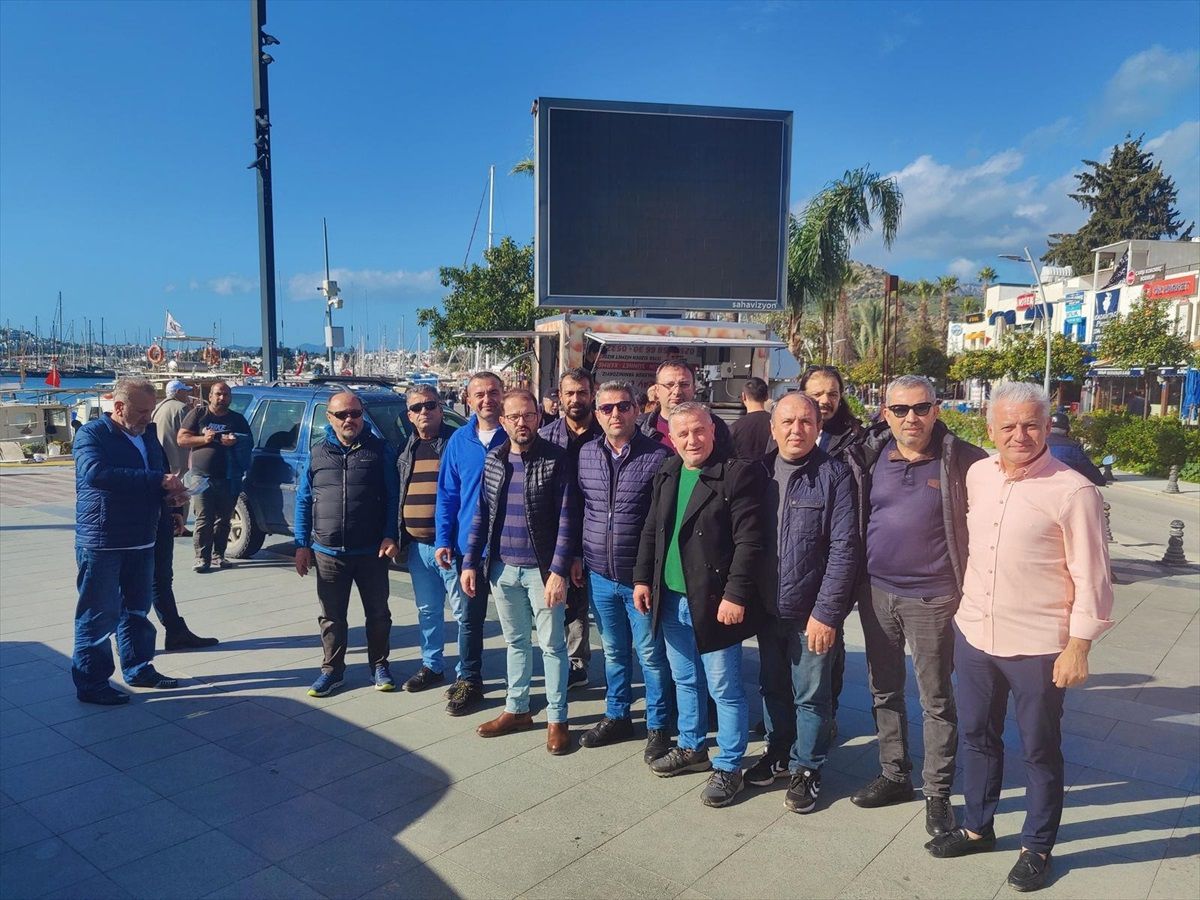 Bodrum Yarımada Karadenizliler Kültür ve Dayanışma Derneği Şehitler İçin Lokma Döktürdü