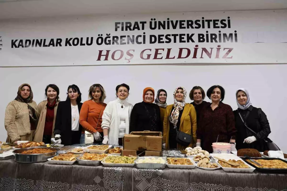 Fırat Üniversitesi Kadın Kolları, Sınav Haftasında Öğrencilere Yemek İkramı Yaptı