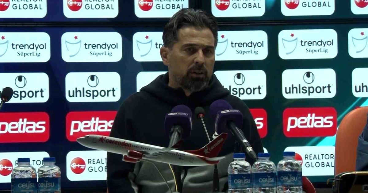 Çaykur Rizespor Teknik Direktörü İlhan Palut: Mağlup olduk