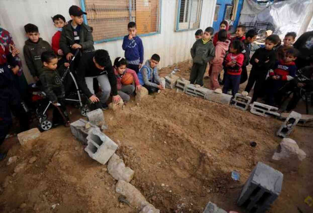 İsrail Saldırılarında Ölen Filistinlilerin Sayısı 24 Bin 927'ye Ulaştı İsrail Saldırılarında Ölen Filistinlilerin Sayısı 24 Bin 927'ye Ulaştı