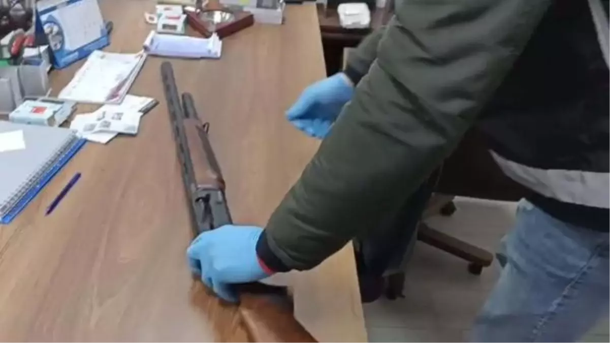 İzmir'de 'naylon fatura' operasyonu: 17 şüpheli gözaltına alındı