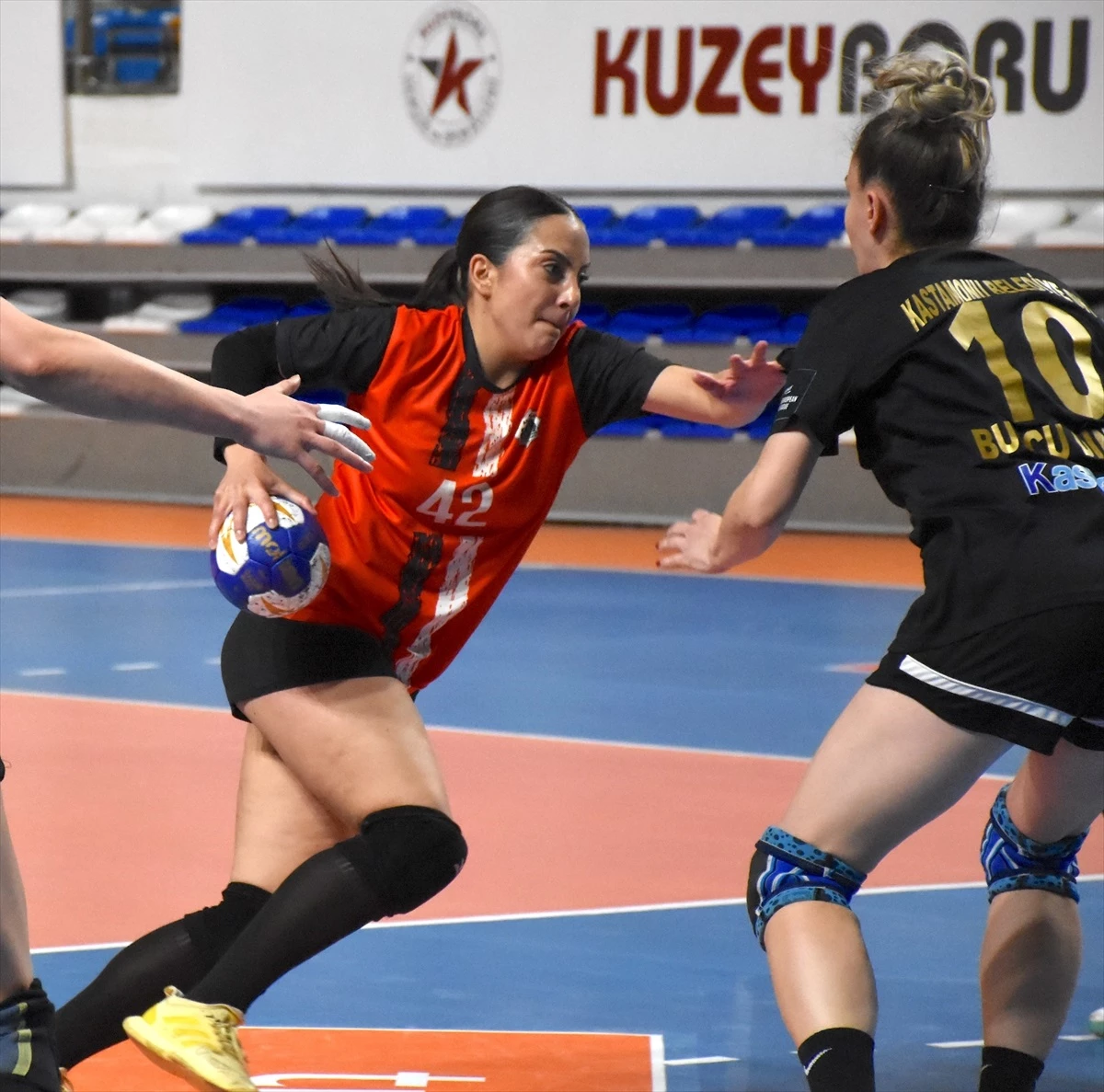Kastamonu Belediyespor, Aksaray Belediyespor\'u 38-25 mağlup etti