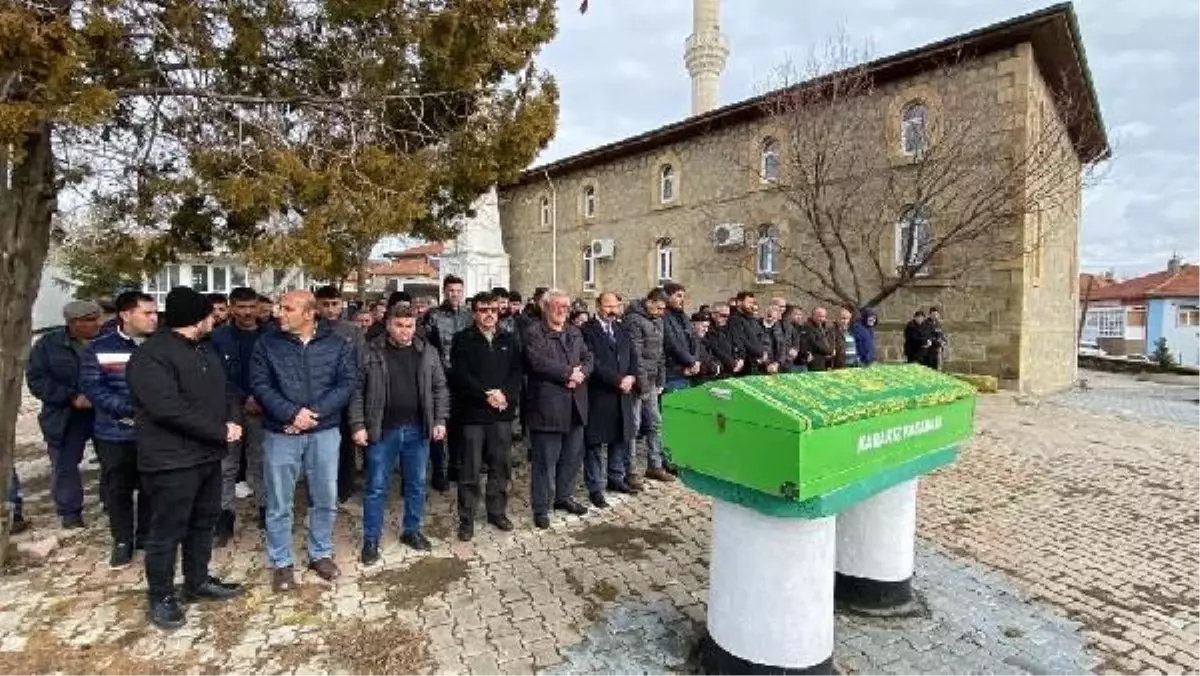 Boşanma aşamasındaki komiser eşiyle buluşup cinayet işledi, ardından intihar etti