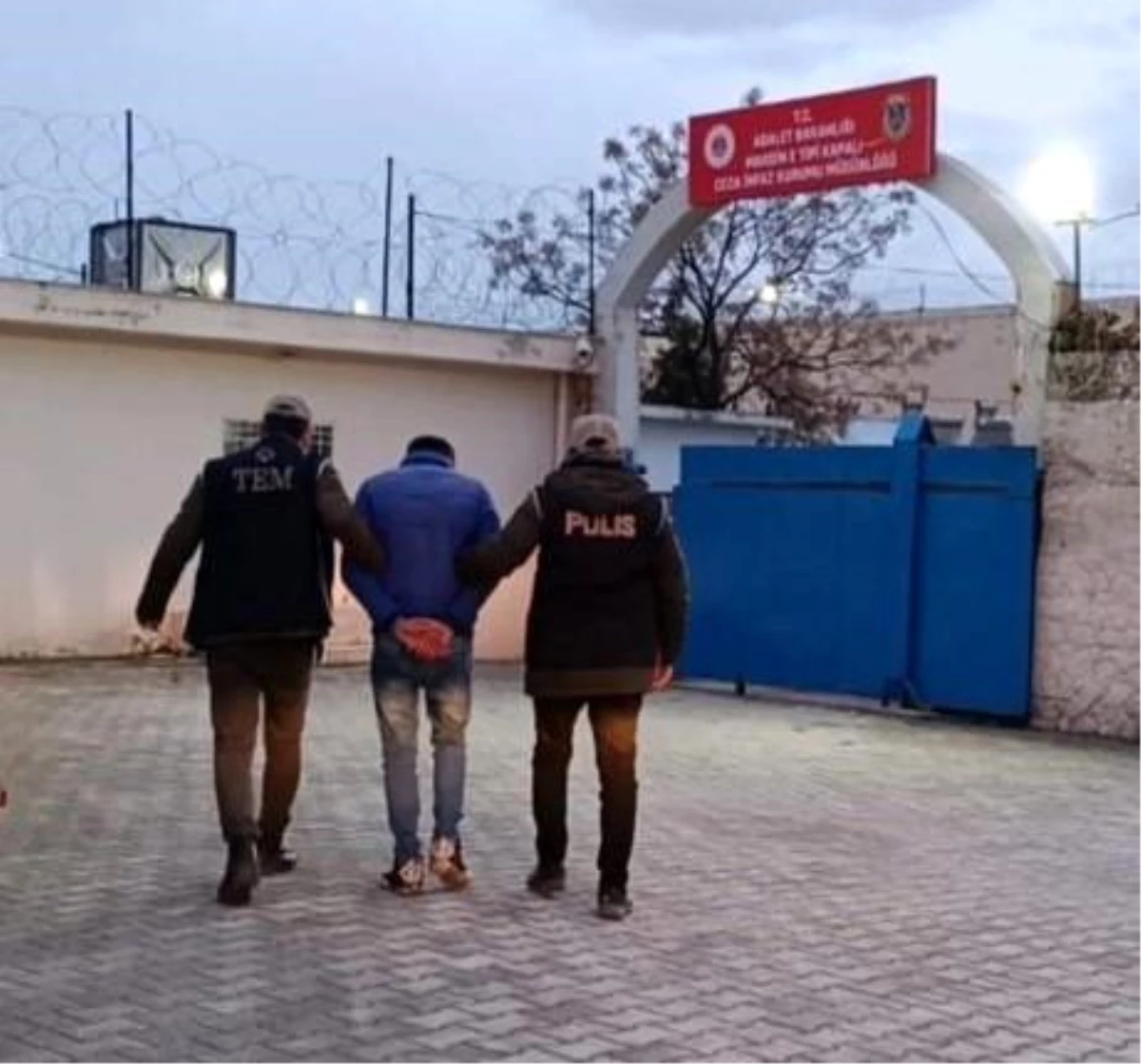 Mardin\'de şehitlere provokatif paylaşım yapan şüpheli tutuklandı