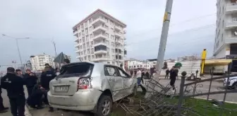 BATMAN'da refüje çıkan otomobilin sürücüsü yaralandı