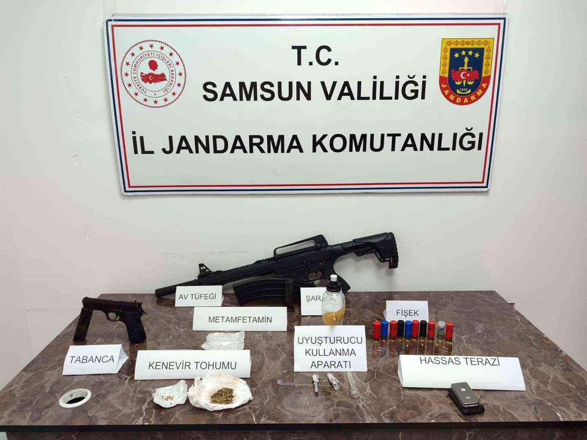 Samsun\'da Uyuşturucu ve Silah Operasyonu: Gözaltına Alındı