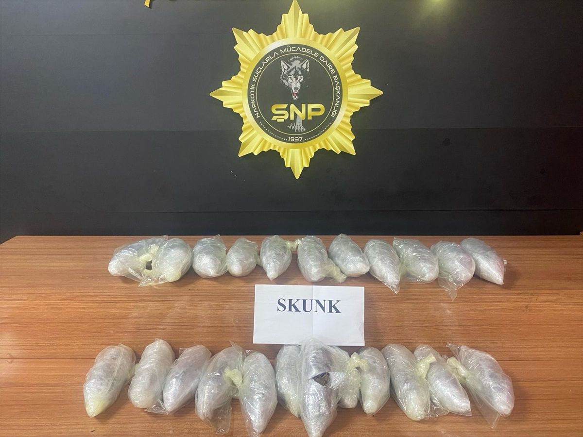 Şanlıurfa\'da 8 kilogram sentetik uyuşturucu ele geçirildi, 1 şüpheli gözaltına alındı