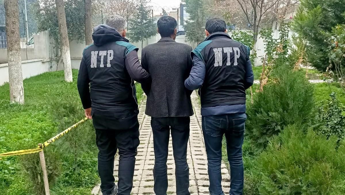 Suruç\'ta uyuşturucu ticaretinden hapis cezası bulunan zanlı yakalandı