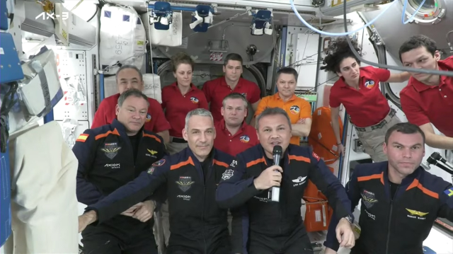 Türkiye'nin ilk astronotu Alper Gezeravcı, Uluslararası Uzay İstasyonu'na ulaştı