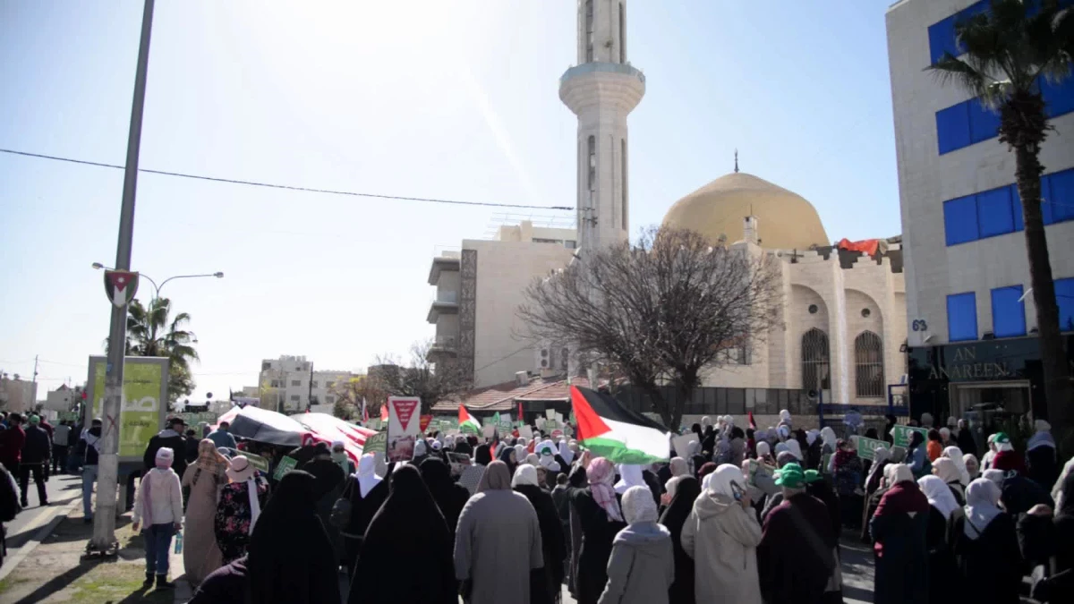 Ürdün\'de Göstericiler Gazze Şeridi\'nde Ateşkes Çağrısı Yaptı