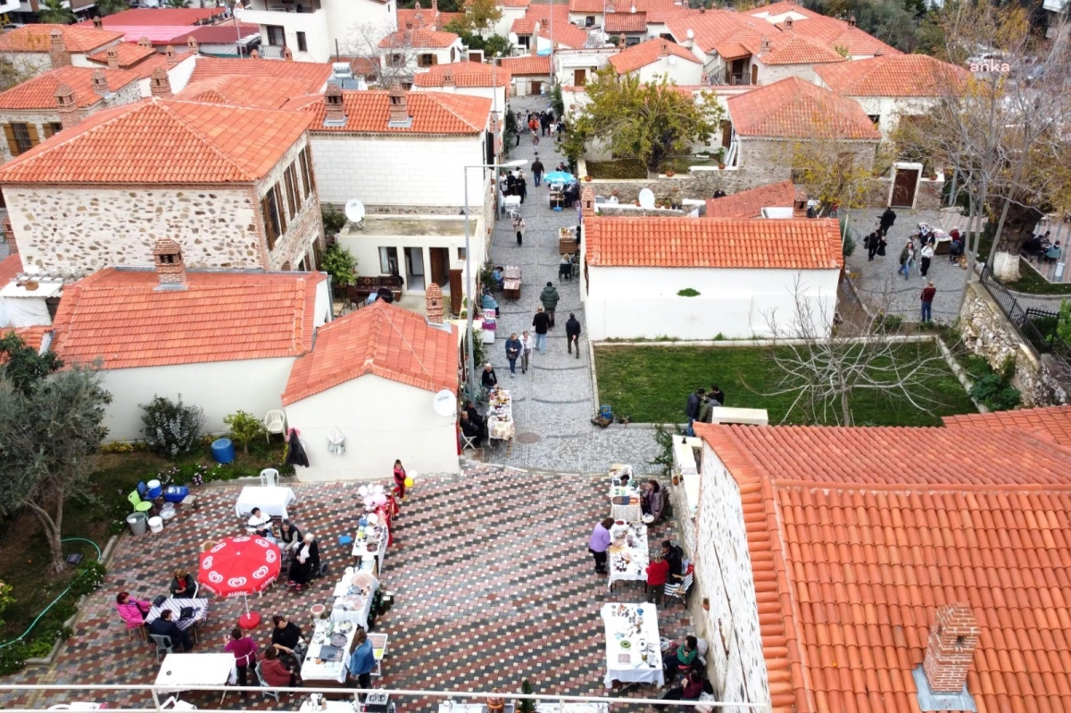 Narlıdere\'nin yaşayan müzesi Tarihi Yukarıköy ziyaretçi akınına uğradı