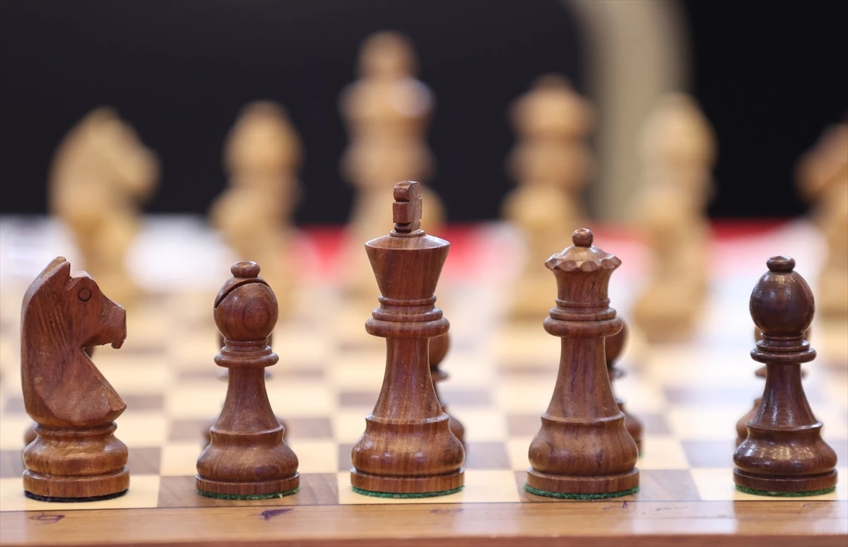 Aile ve Sosyal Hizmetler Bakanı Göktaş, Türkiye Küçükler ve Yıldızlar Satranç Şampiyonası\'nın açılışını yaptı