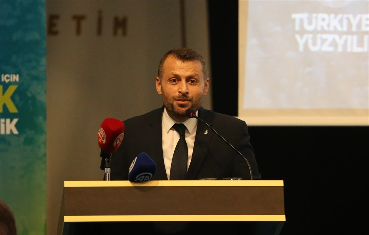 AK Parti\'nin Mardin Büyükşehir Belediye Başkan adayı coşkuyla karşılandı