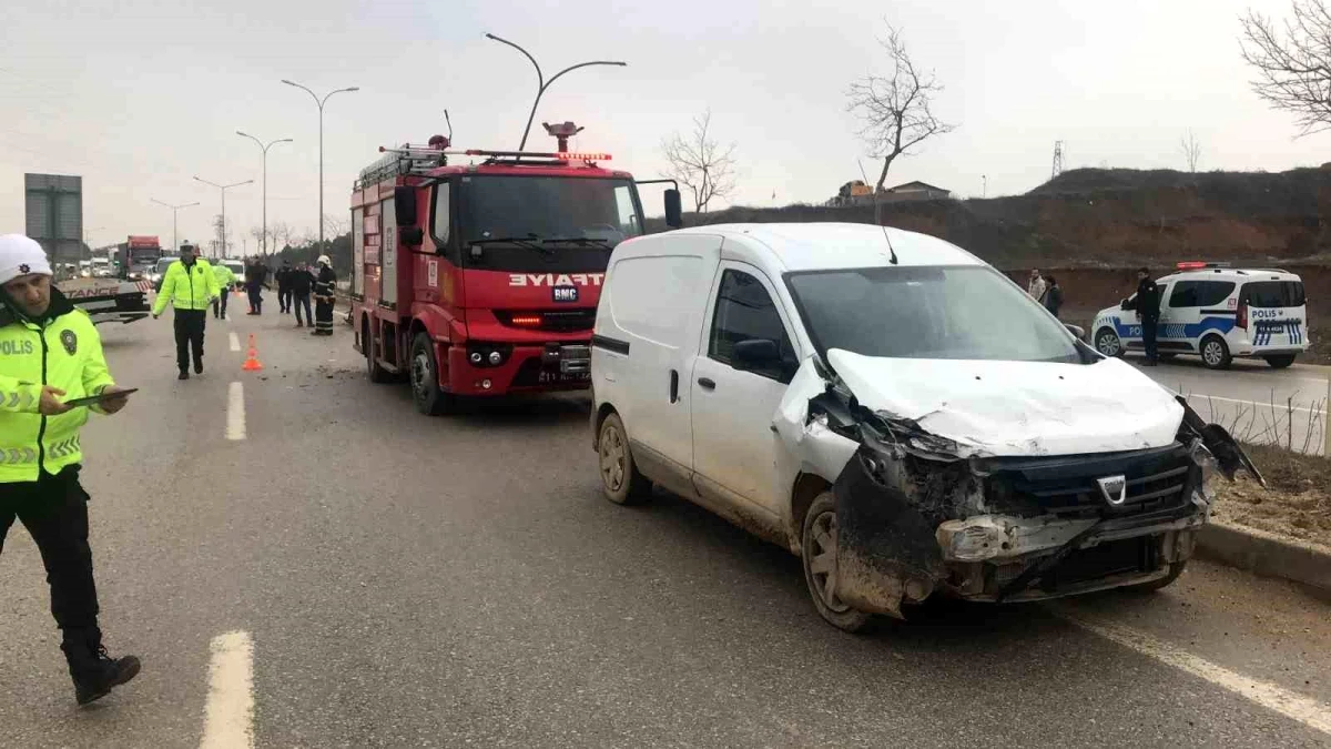 Bilecik\'te 5 aracın karıştığı zincirleme trafik kazasında 1 kişi yaralandı