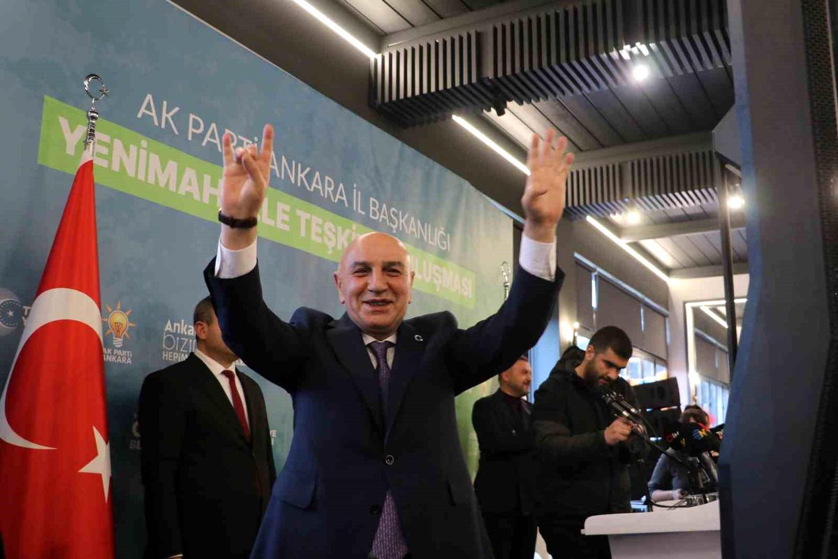 Cumhur İttifakı\'nın Ankara Büyükşehir Belediye Başkan Adayı Turgut Altınok, Yenimahalle\'de vatandaşlarla buluştu