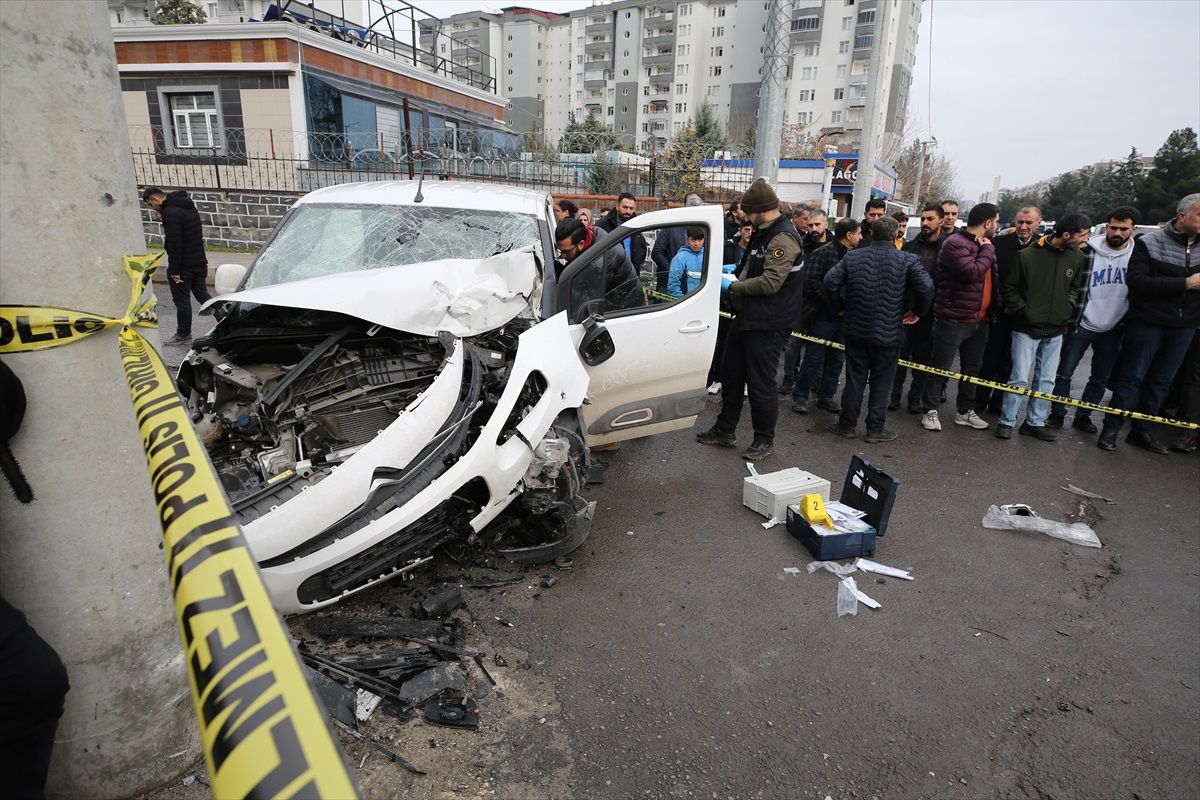 Diyarbakır\'da hafif ticari araç çarpması sonucu bir yaya hayatını kaybetti