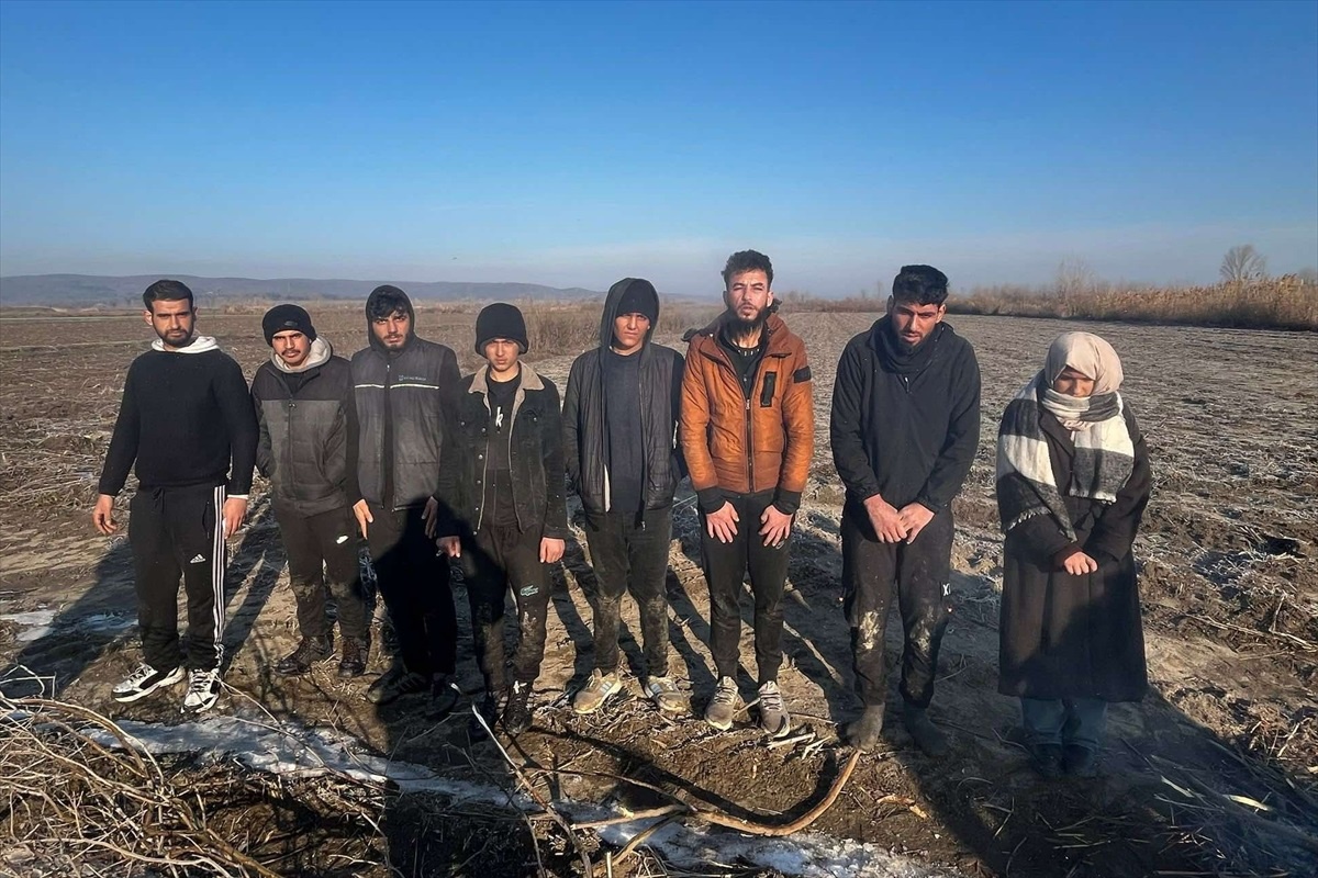 Edirne\'de 170 düzensiz göçmen yakalandı