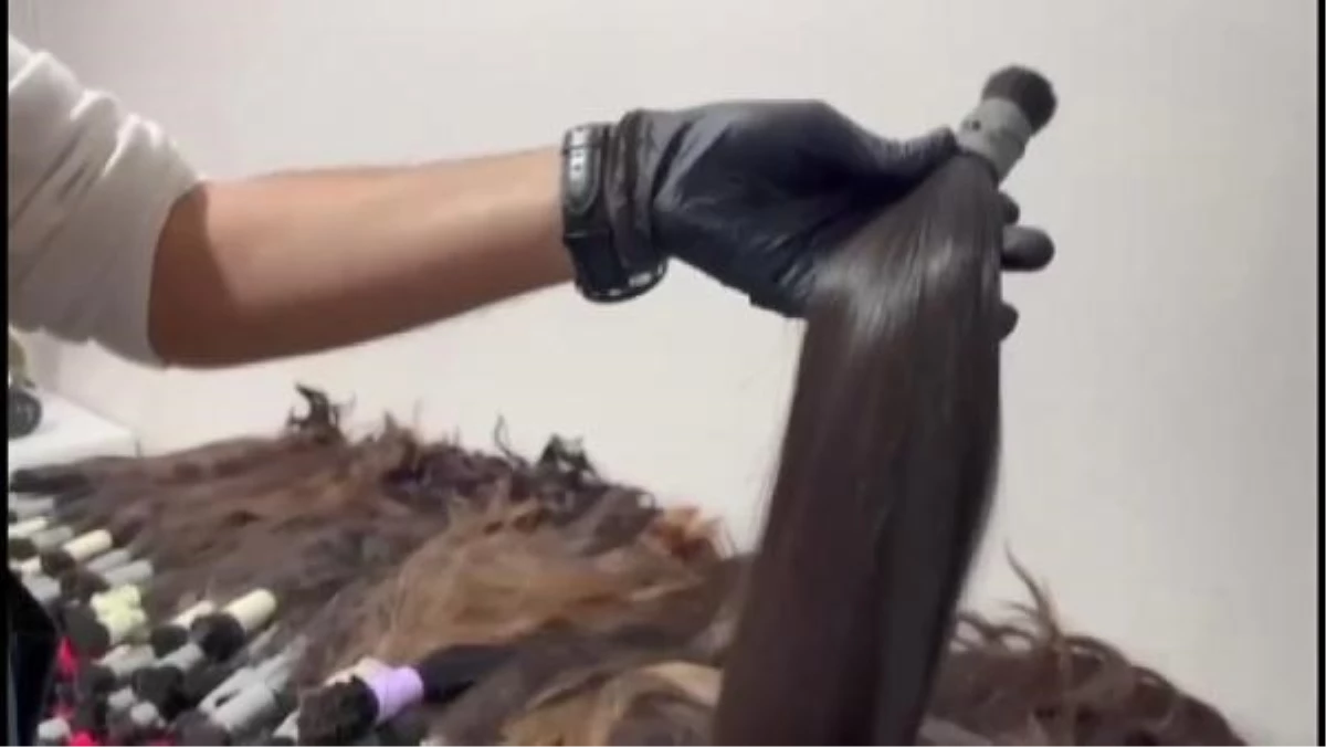Esenyurt\'ta yasa dışı yollarla getirilen insan saçlarından protez saç üretenlere operasyon