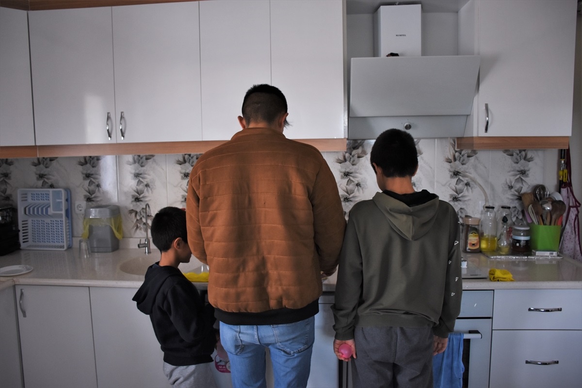 Aksaray\'da 5 Yıl Önce Koruyucu Aile Olan Songül Serin, Eşinin Vefatından Sonra Çocuklarıyla Yaşamını Sürdürüyor