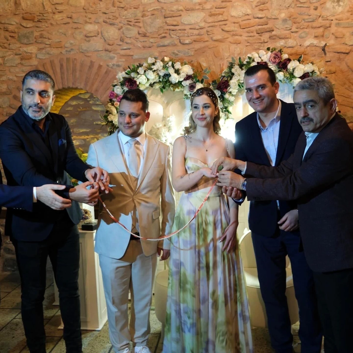 Aydın\'da Gazeteci Ramazan Aydemir ve Cansu Boy Nişanlandı