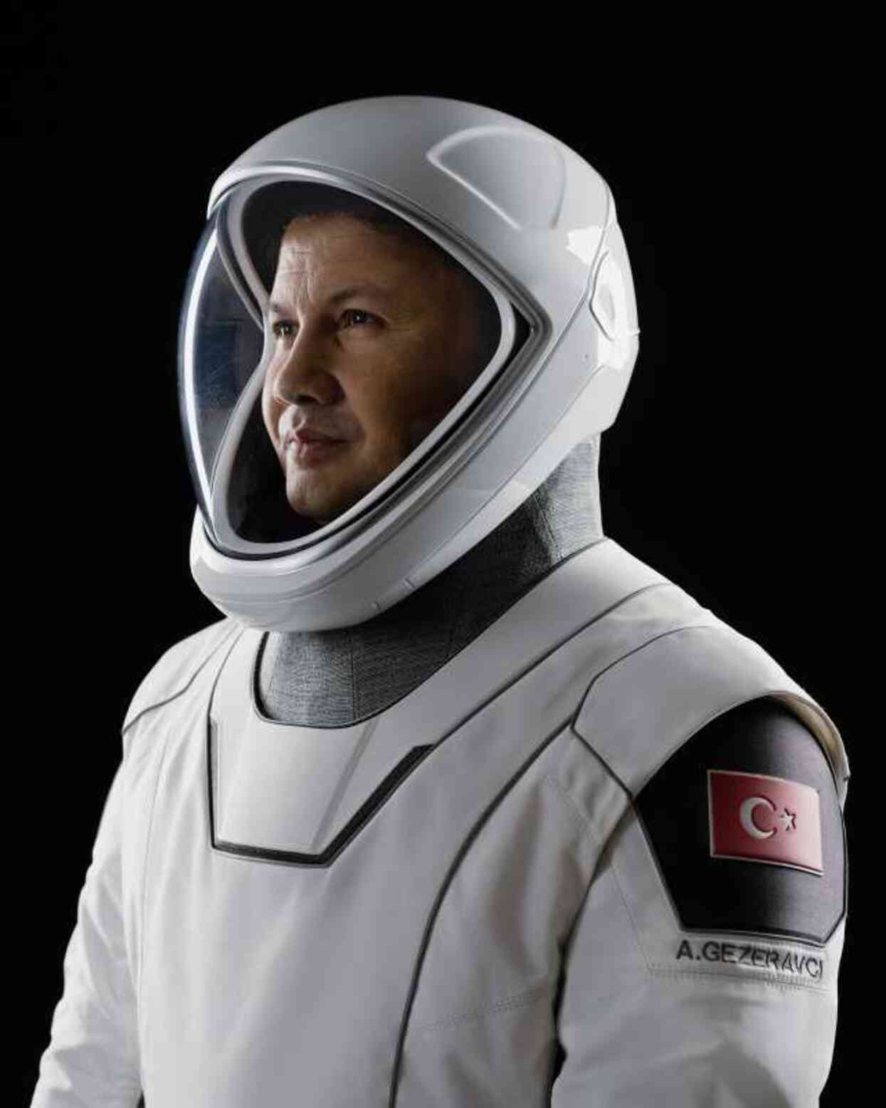 İlk Türk Astronot Alper Gezeravcı, sosyal medya hesabından uzayla ilgili kendisine gelen soruları yanıtladı İlk Türk Astronot Alper Gezeravcı, sosyal medya hesabından uzayla ilgili kendisine gelen soruları yanıtladı
