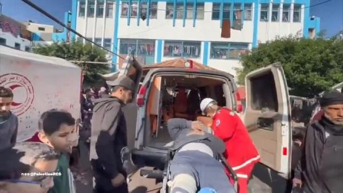 İsrail\'in Gazze\'deki bombardımanında 4 kişi hayatını kaybetti