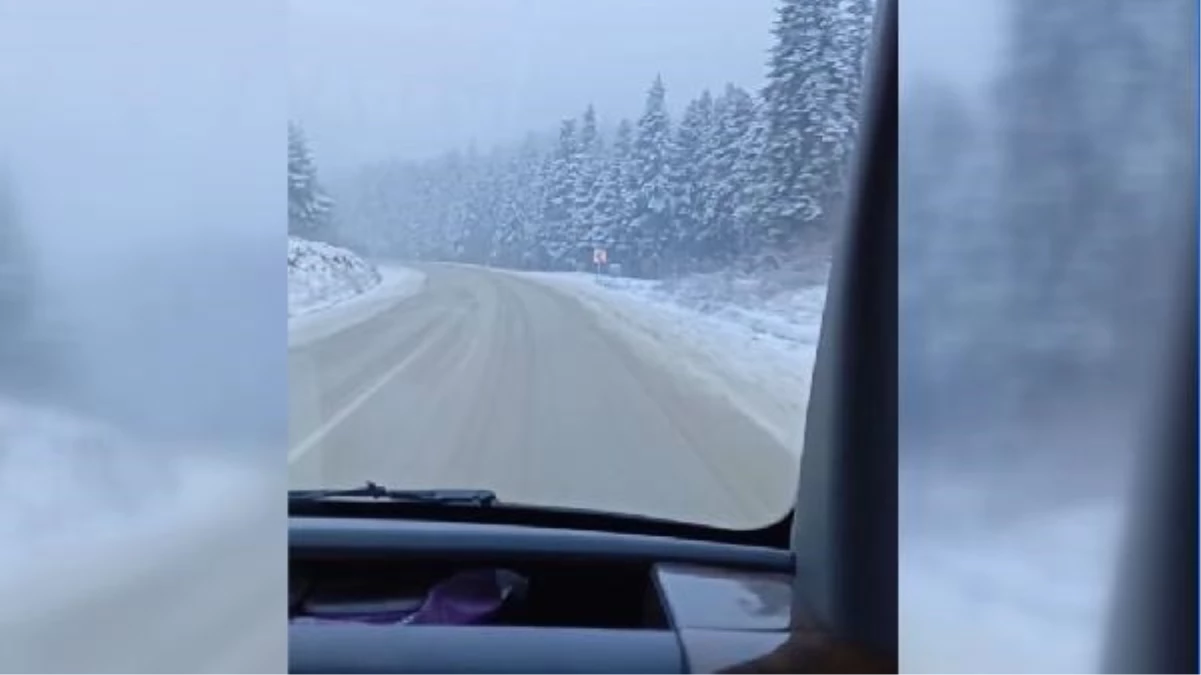 Karabük\'te Kar Yağışı Sonrası Kar Küreme Çalışmaları Yapıldı