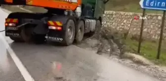 Kayan tır D-100 Karayolu'nu ulaşıma kapattı