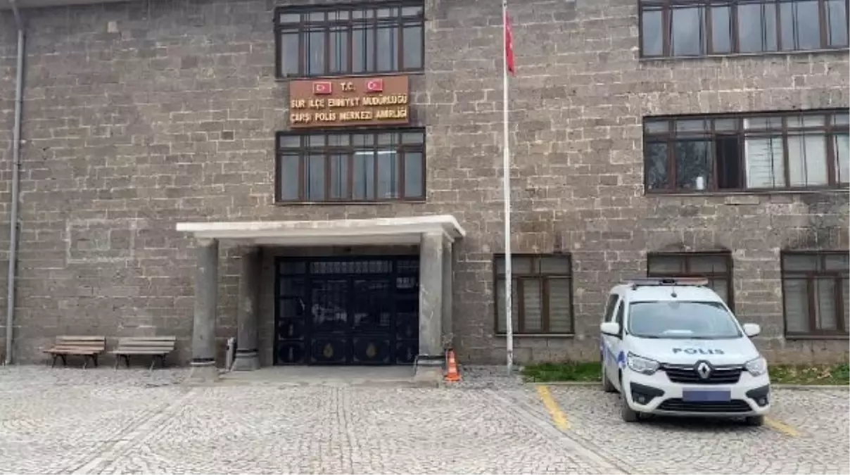Diyarbakır'da İkinci El Eşya İşyerinden 200 Bin Liralık Televizyon Çalındı