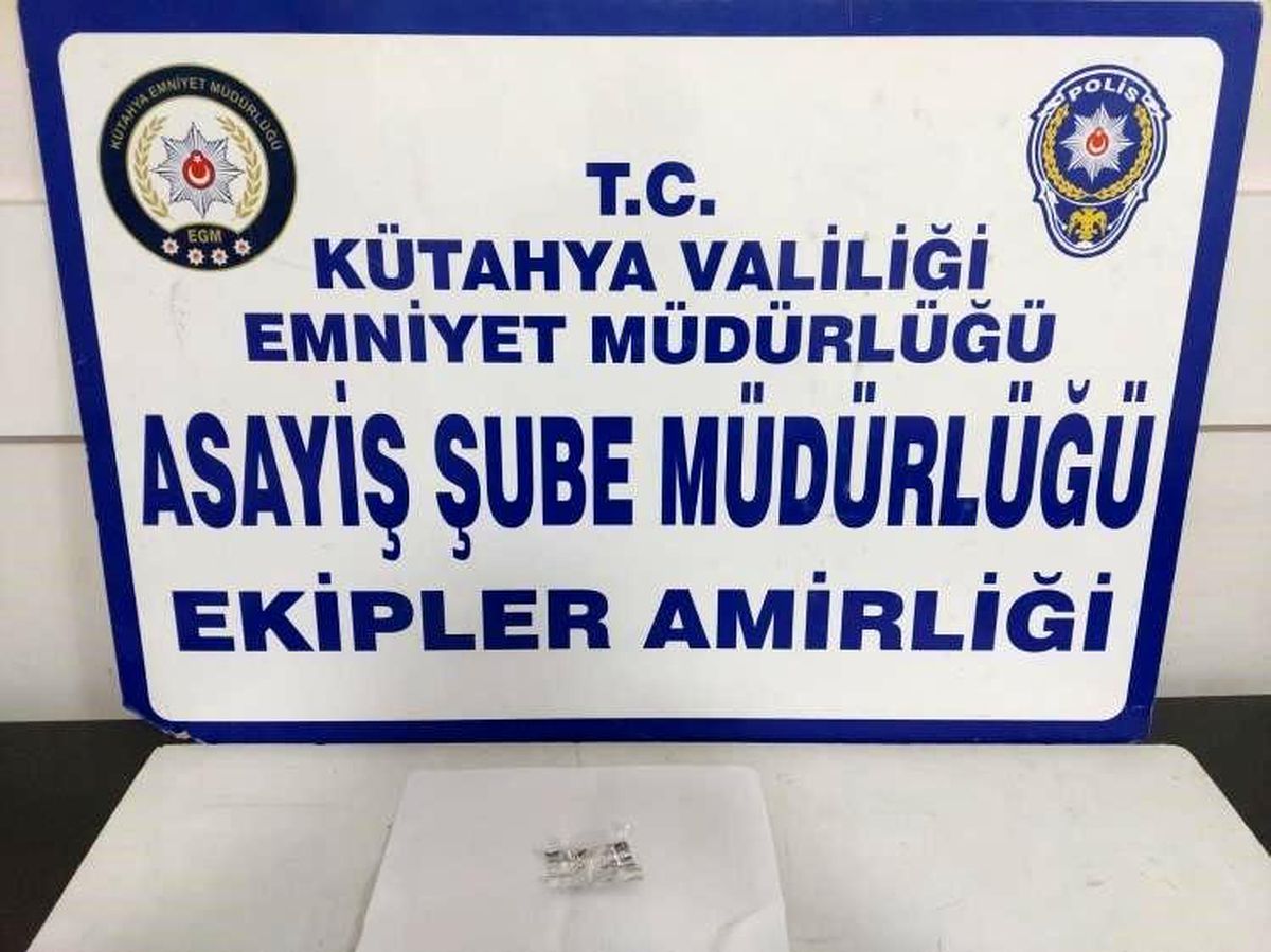 Kütahya\'da Yapılan Operasyonda Metamfetamin Ele Geçirildi