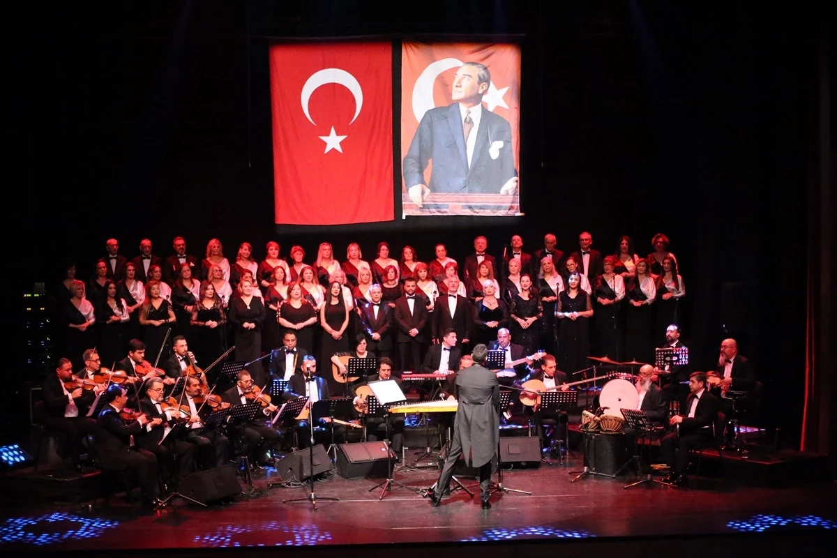 Mersin Devlet Klasik Türk Müziği Korosu\'ndan muhteşem konser