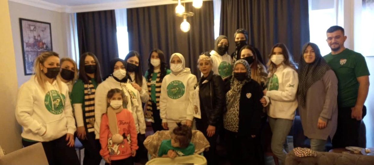 Bursaspor Taraftarlarının Sevilen İsmi Selçuk Sargın\'ın Kızı Zeynep Sargın Hayatını Kaybetti