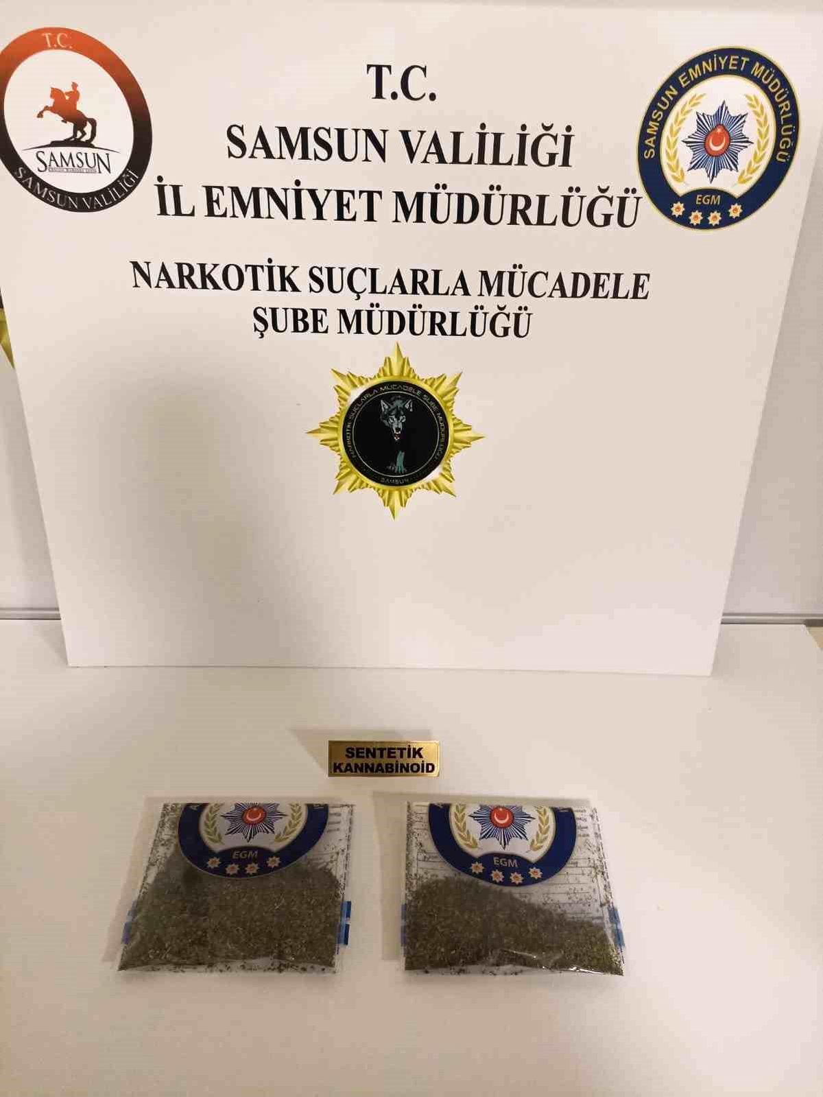 Samsun\'da Polis Takibi Sonucu Bonzai İle Yakalanan 2 Kişi Gözaltına Alındı