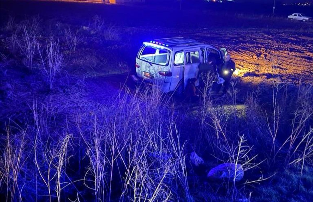 Şanlıurfa\'da 3 aracın karıştığı trafik kazasında 7 kişi yaralandı