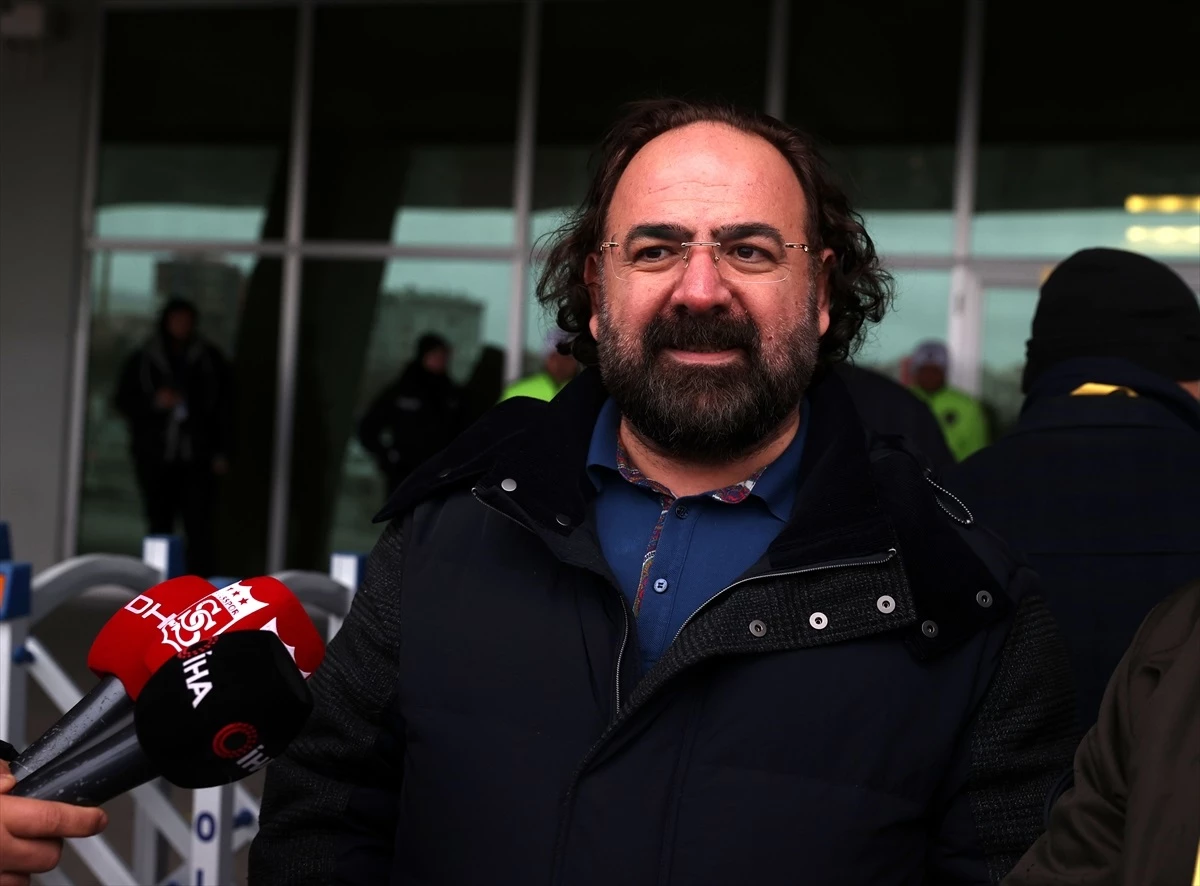 Sivasspor Asbaşkanı: Rakip takımın hocasının hareketleri fair play\'e uymadı