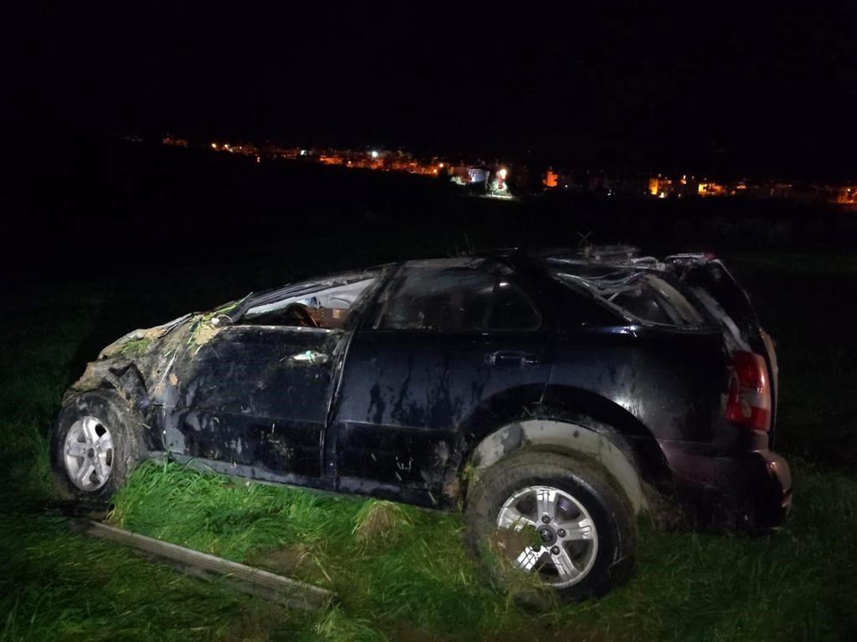 Hatay\'ın Arsuz İlçesinde tarlaya uçan otomobilin sürücüsü yaralandı