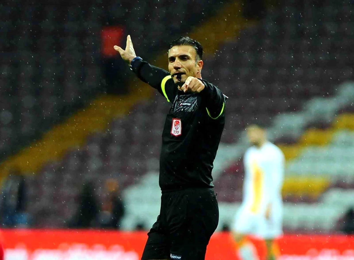 Trabzonspor-Galatasaray maçının VAR hakemi Özgür Yankaya