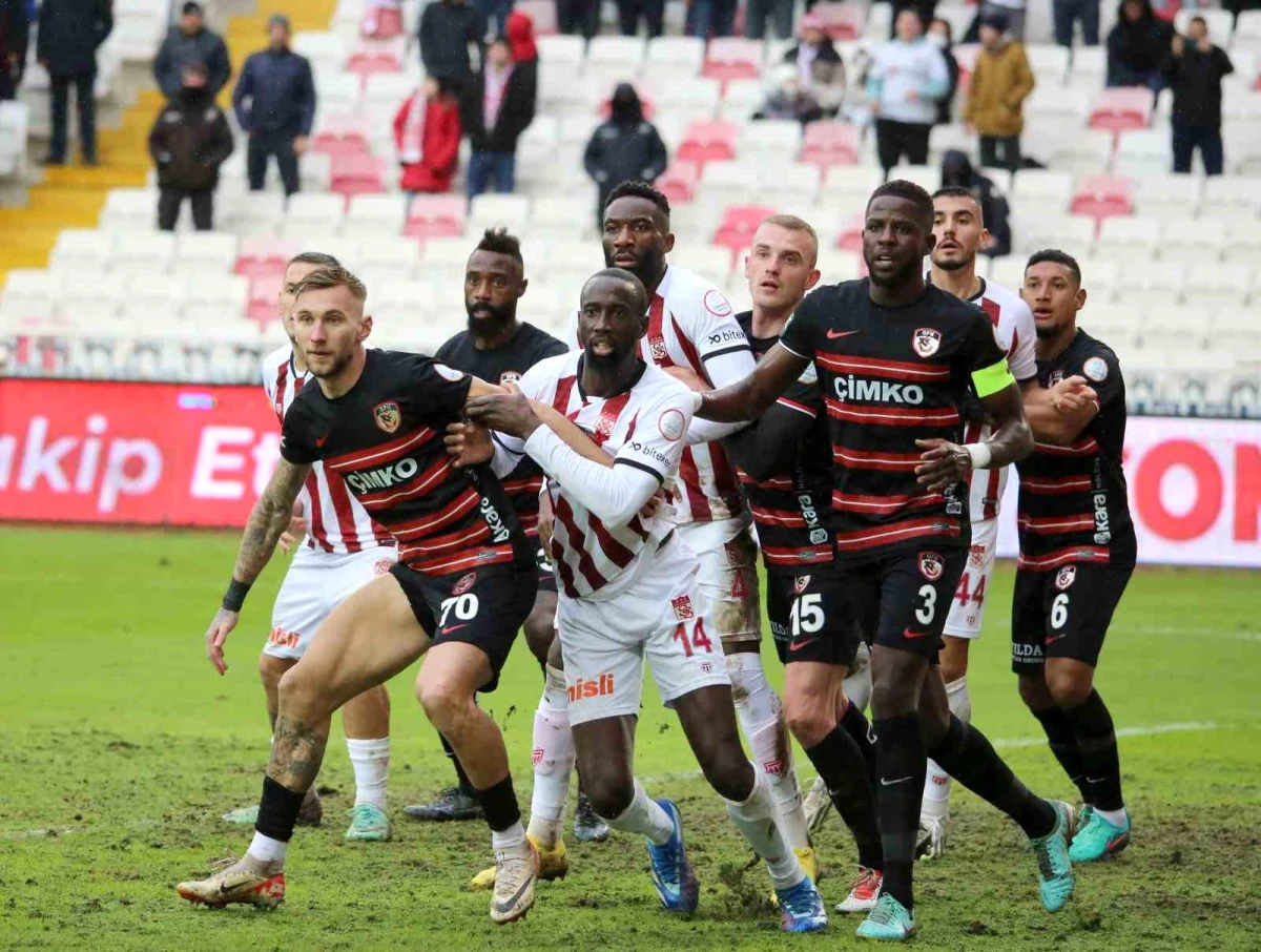 Sivasspor ve Gaziantep FK Berabere Kaldı