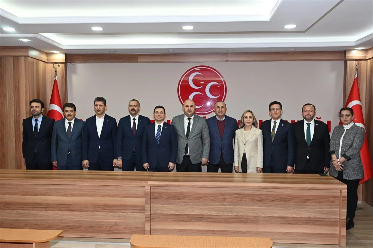 Hakan Tütüncü, AK Parti ve MHP il başkanlıklarını ziyaret etti