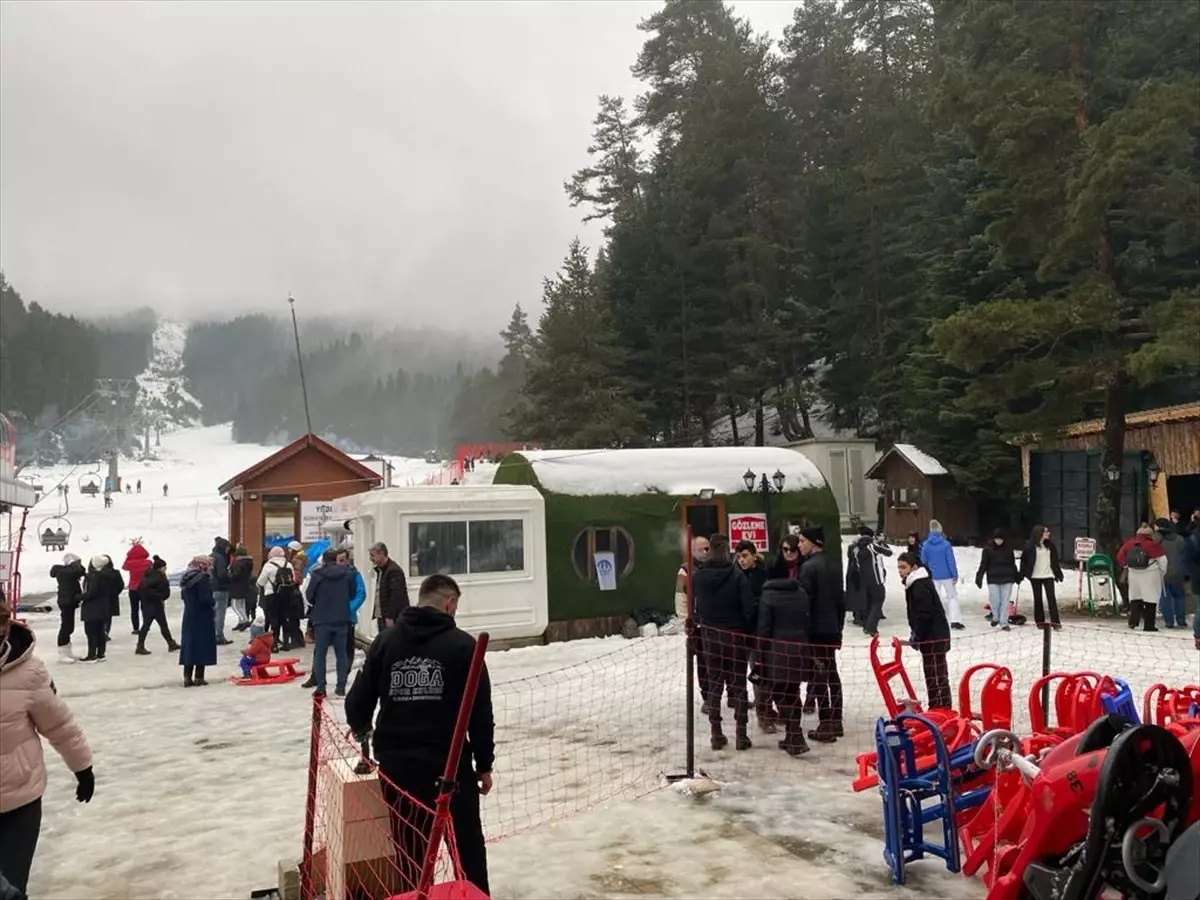 Çankırı'daki Yıldıztepe Kayak Merkezi'nde Sömestir Tatili Yoğunluğu