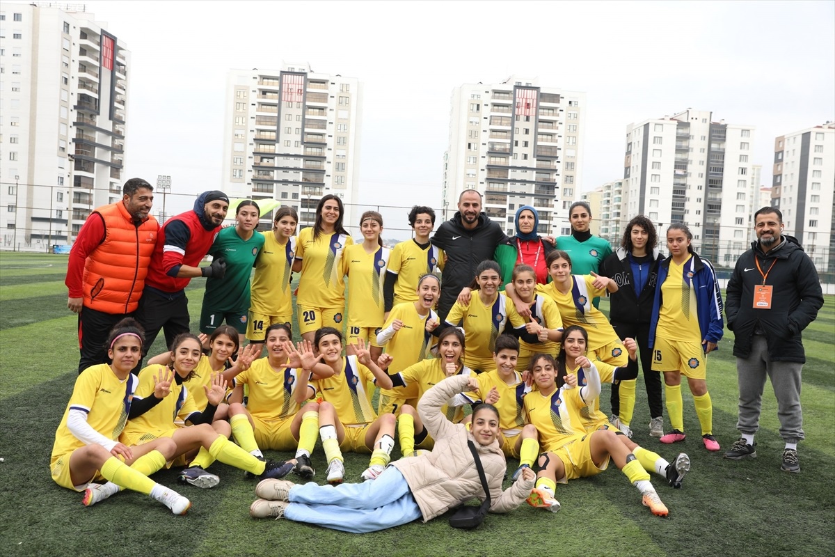 DBB Kadın Futbol Takımı İlk Maçında Galibiyetle Başladı