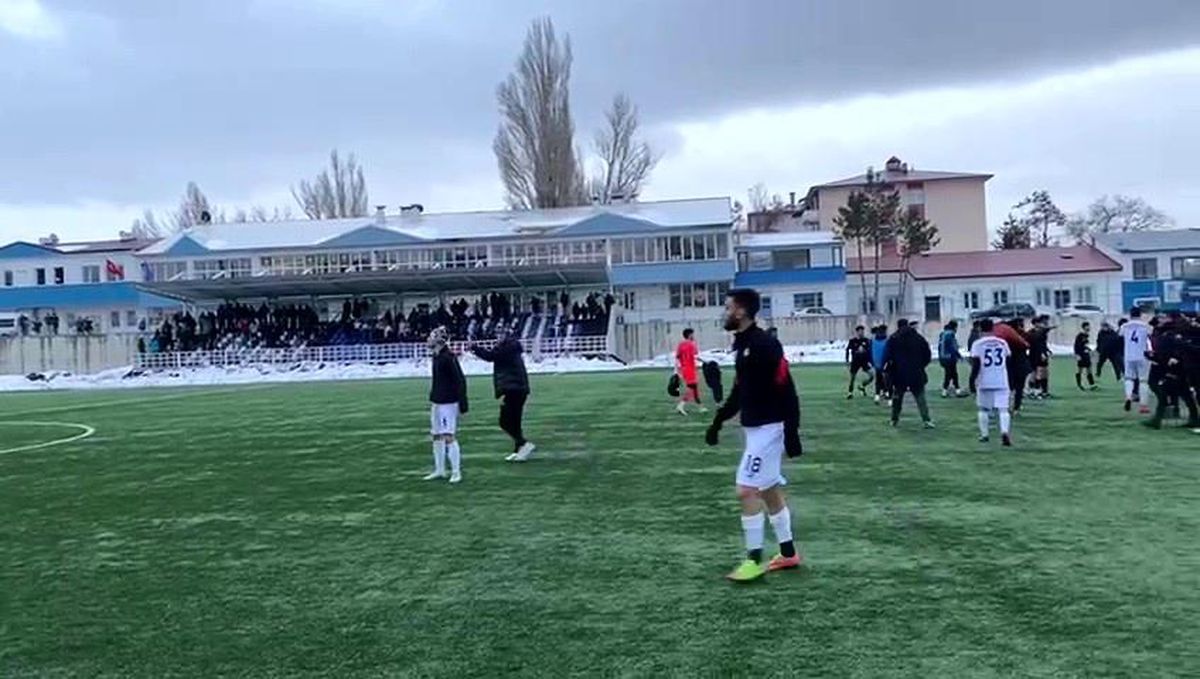Erzurum\'da Amatör Küme Maçı Sonrası Arbede
