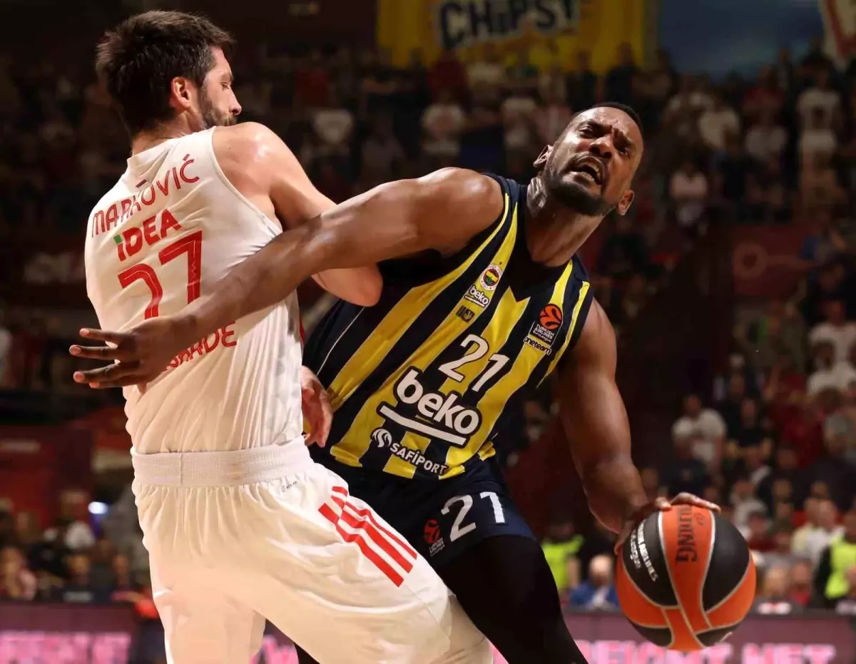 Fenerbahçe\'nin Dyshawn Pierre\'i sakatlandı