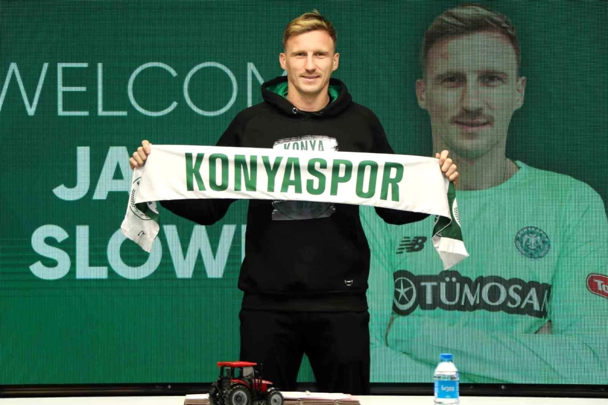 Konyaspor, Polonyalı kaleci Jakub Slowik ile sözleşme imzaladı