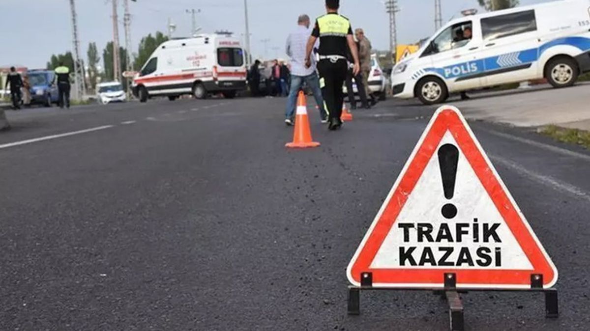 Kütahya\'da yolcu otobüsü devrildi: 18 kişi yaralandı