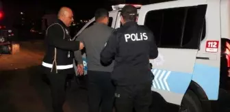 Tarsus'ta Gümrük Kaçağı Cep Telefonu Operasyonu: 13 Şüpheli Yakalandı